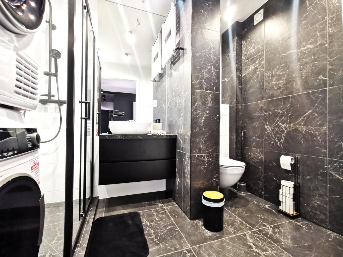 Gliniana Apartment ~ Self Check-In 24H ~ Lift Вроцлав Екстер'єр фото